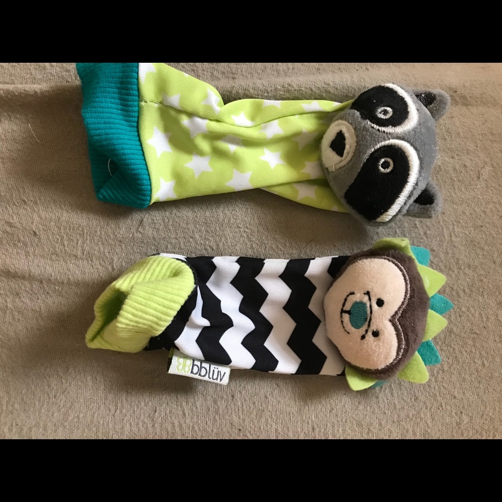 Baby foot finders